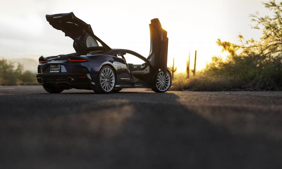  McLaren GT 2019 года  (NA) (фото 13 из 17)
